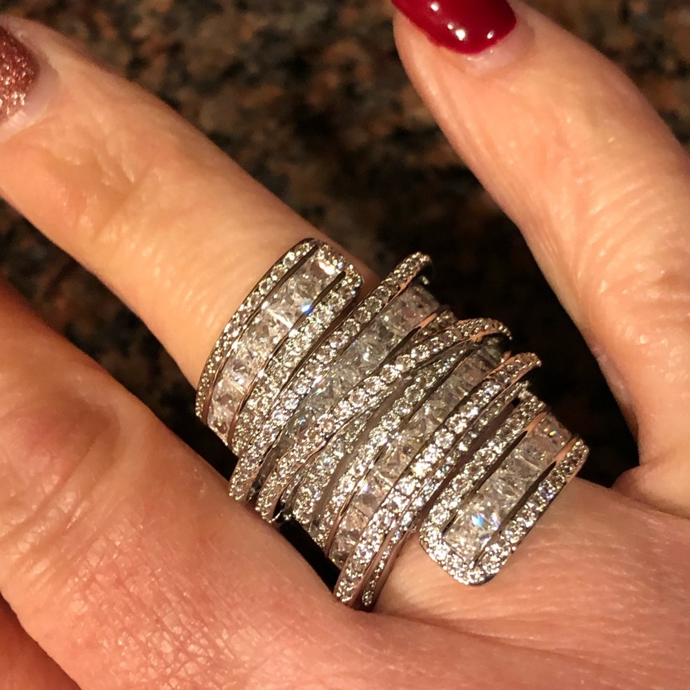 Sterling Silver 6.4CT cubic Zirconia Cocktail Ring - Picture 2 of 6